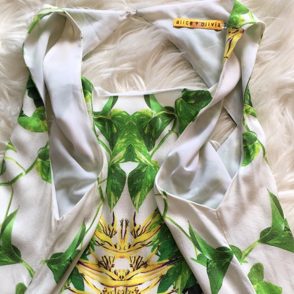 Alice + Olivia “Sunburst Palm” Mini Dress - Picture 8 of 16